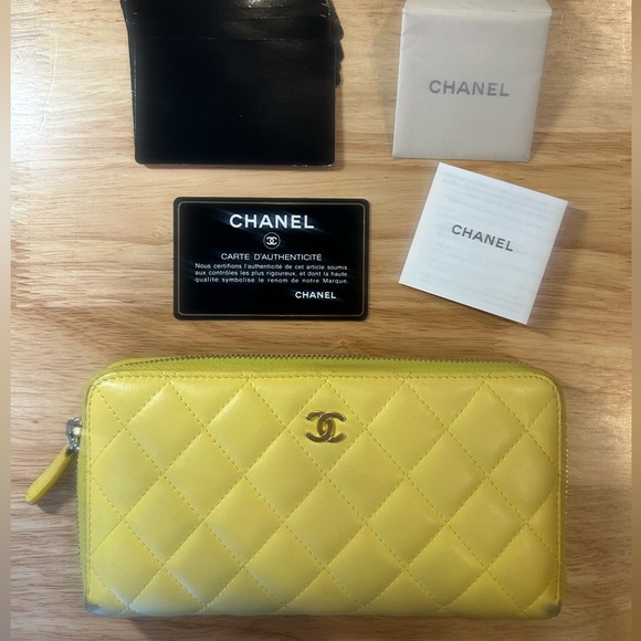 Authentic CHANEL Matelasse Yellow Lambskin Bi-Fold Zip Around Wallet - Picture 16 of 16